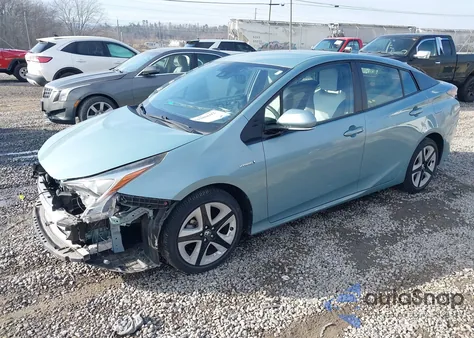 2017 Toyota Prius Four Touring z USA, uszkodzony, nr VIN JTDKARFUXH3036115